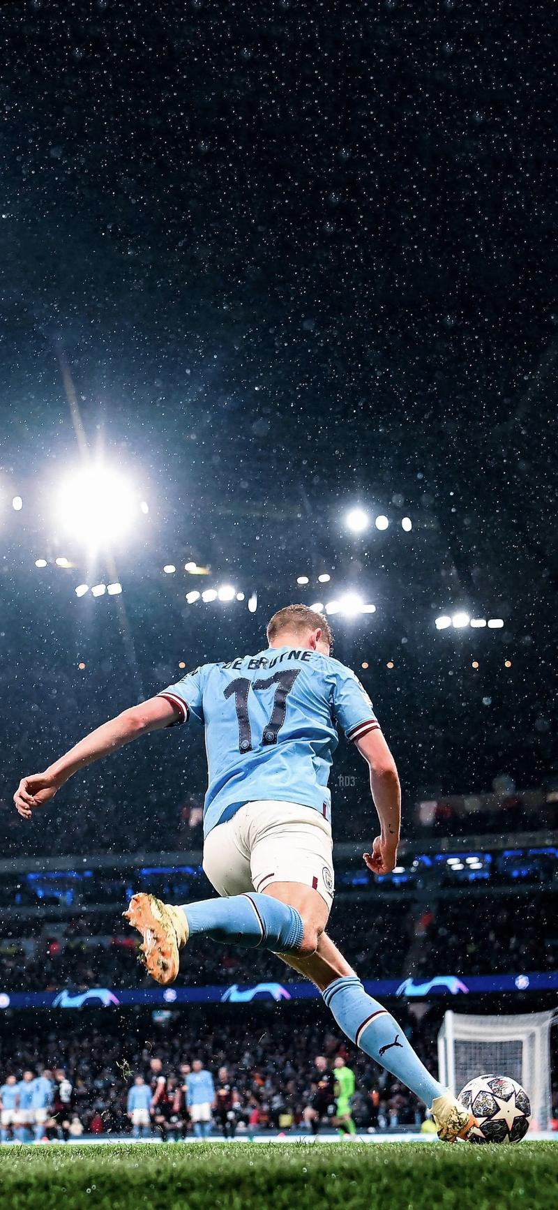 詹姆斯：我回克城的首战 遇到两个穿着骂我T恤的人说他们爱我