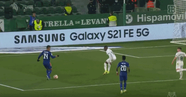 德州扑克高手几乎不解释（顶尖德州扑克玩家几乎不作解释）