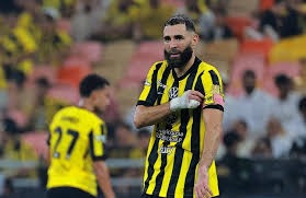 官方：亚马尔当选西甲二月最佳U23球员